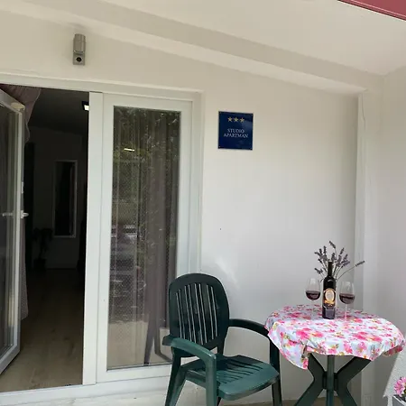 Studio Apartment Adrijana Zagreb Exterior photo